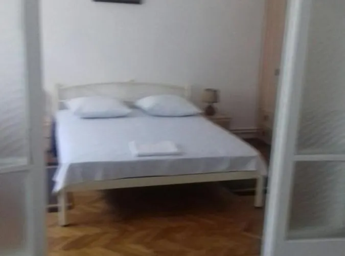 Gelena гостьовий двір